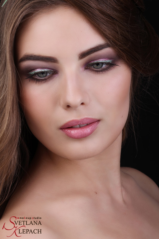 Позаботьтесь о красоте своих клиентов: виды макияжа